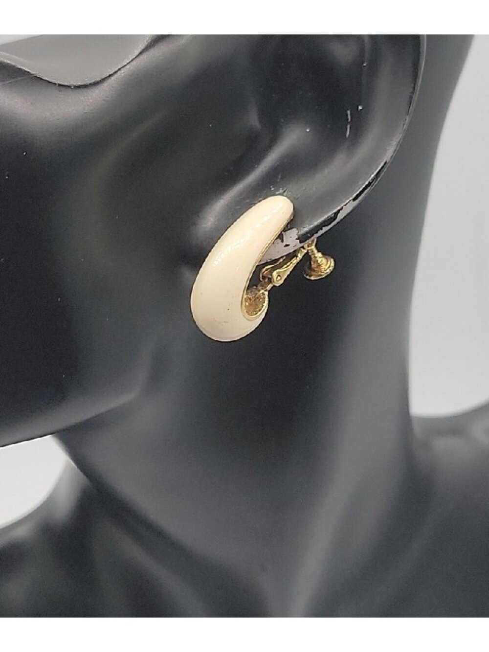Vintage Napier White Enamel Oblong Huggie Hoop Screw Back Clip Earrings Signed